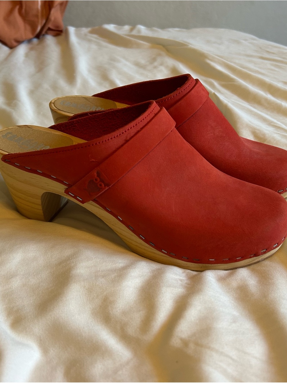 Mew Sangrens Women's Clog Heels - Suede Slip-On Comfort